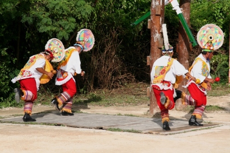 Riviera Maya - Xcaret dancers