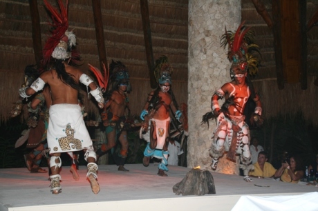 Riviera Maya  -  Xcaret Mayan performers
